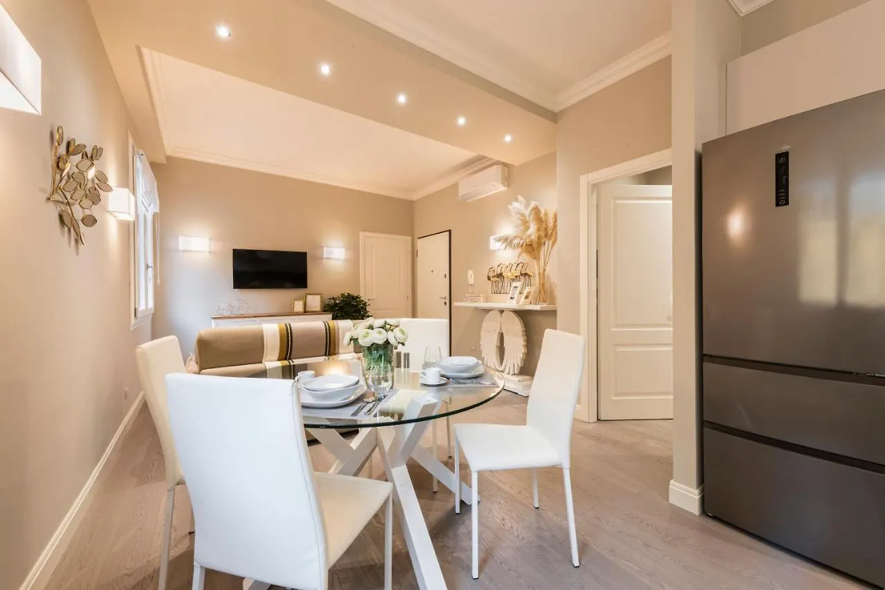 Michelangelo Hideaway By Mmega Apartment Florence